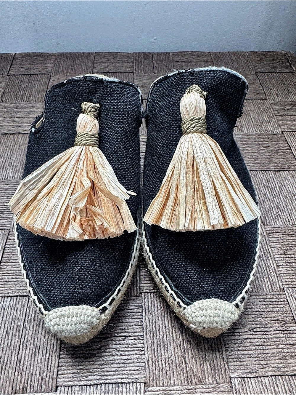 bettye muller Rabat Tassel Espadrille Mule Mules Black & Cream